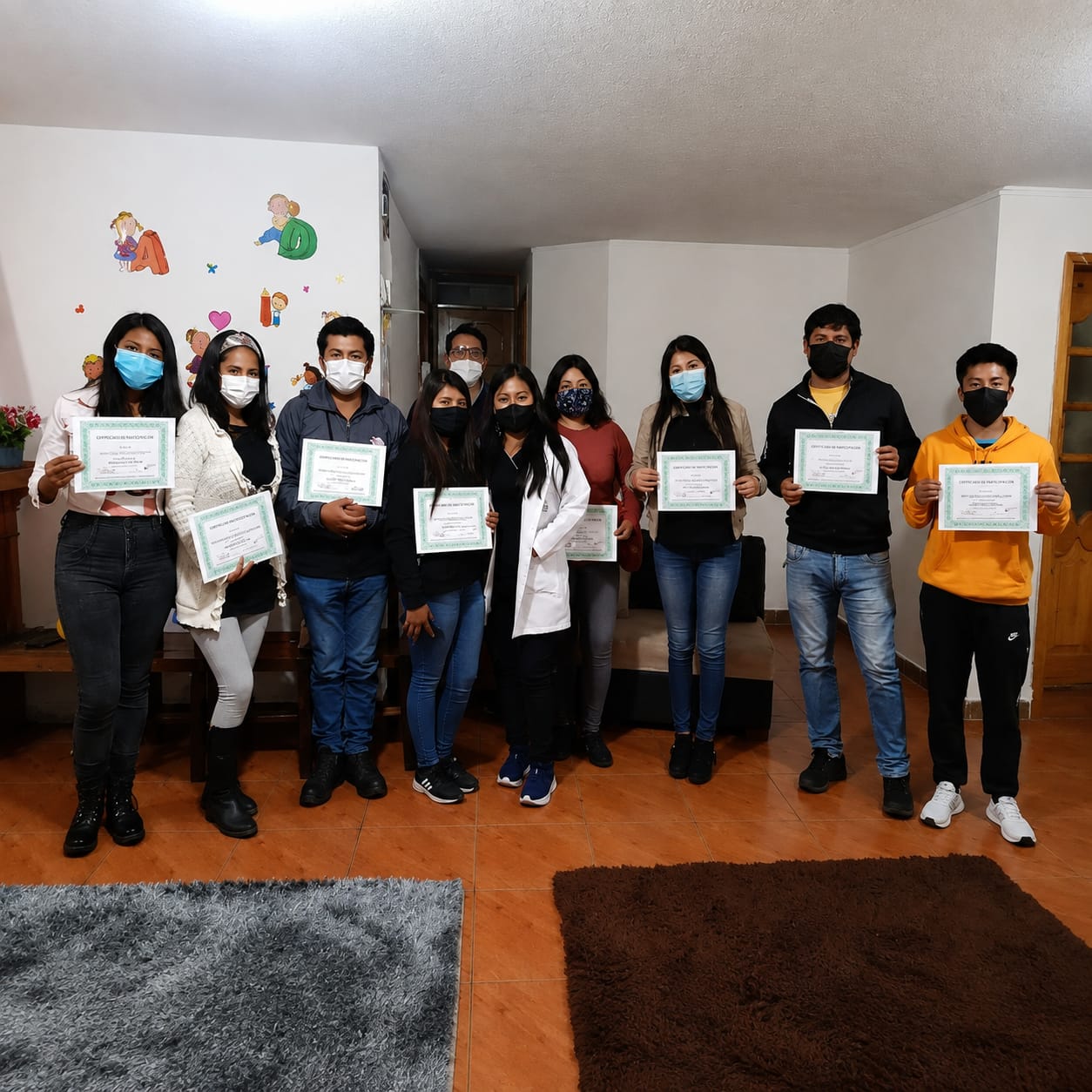 Marcador de posición — pendiente foto real de charla en empresa/institución